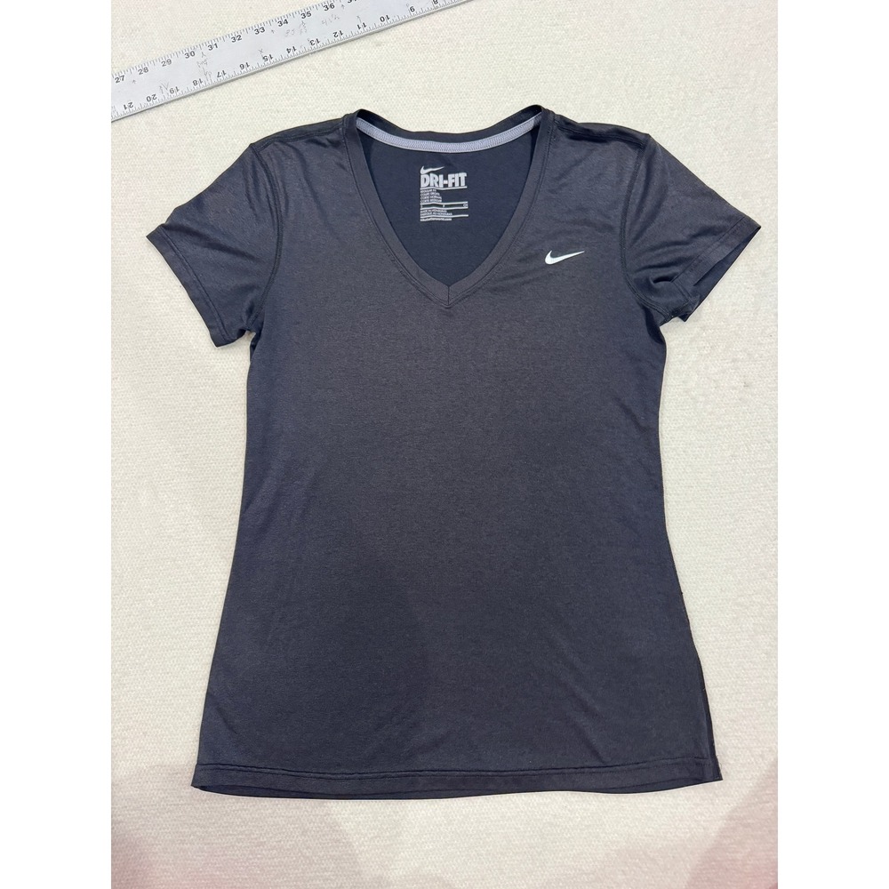 Nike Dri-FIT Womens V-Neck Short Sleeve Training Shirt Gray Heather Small (683)